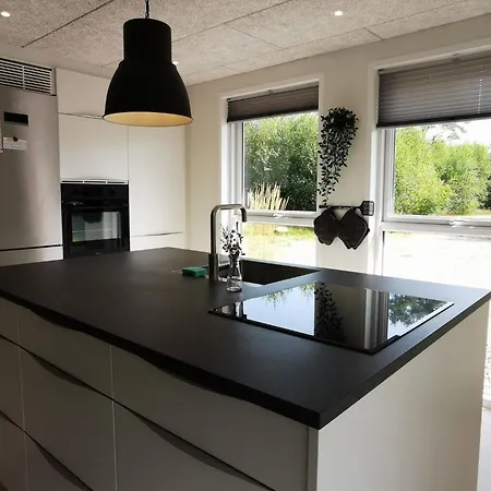 New Luxury With Nature View Near Sterby Harbour